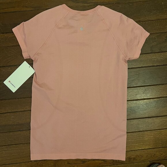 NWT Swiftly Tech Short Sleeve 2.0 - Pink Tide - Size 8 - Picture 5 of 6